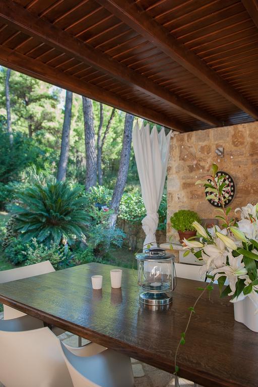 Naftilos Villa Sani With Private Pool Eksteriør bilde